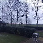 Maison Individuelle Neuve Plein Pied Avec Terrasse Et Jardin Clos 10minutes A Pied De La בית נופש *