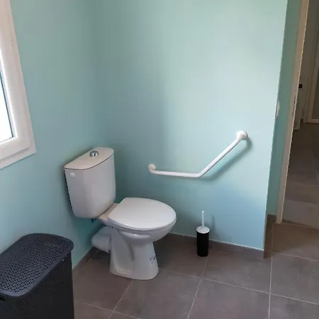 Maison Individuelle Neuve Plein Pied Avec Terrasse Et Jardin Clos 10minutes A Pied De La * 퀴베르빌