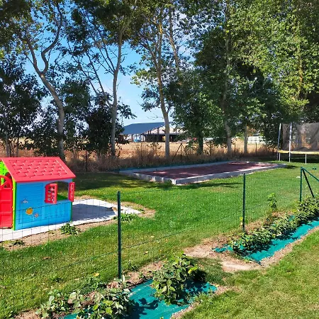 Maison Individuelle Neuve Plein Pied Avec Terrasse Et Jardin Clos 15 Minutes A Pied De La Arrive A Partir De 15h30