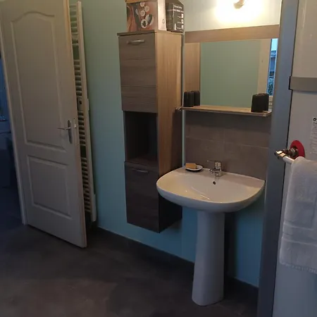 펜션 Maison Individuelle Neuve Plein Pied Avec Terrasse Et Jardin Clos 10minutes A Pied De La 퀴베르빌